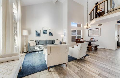 Foothills Casa | Living Under Par