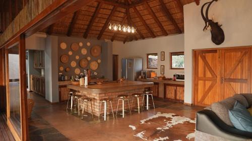 Bela-Bela Casa | Livingstone Bush Lodge, Mabalingwe