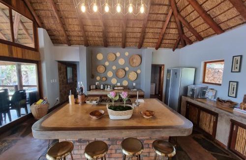 Bela-Bela Casa | Livingstone Bush Lodge, Mabalingwe