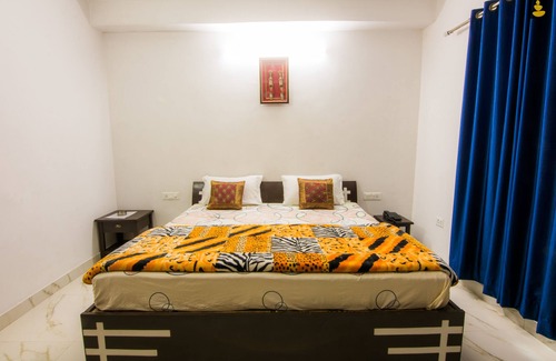 Naukuchiyatal Complejo | LivingStone Lake View Resort Deluxe room