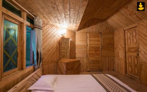 Kotkhai Chalet De Esquí | LivingStone Ojuven Treehouses