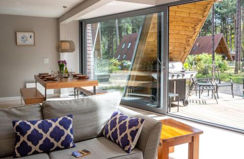 Weybourne Casa | Liz's Lodge by Big Skies Cottages