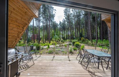 Weybourne Casa | Liz's Lodge by Big Skies Cottages