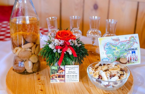 Radovljica Apartamento | Liza at Slovenian Traditional Guesthouse