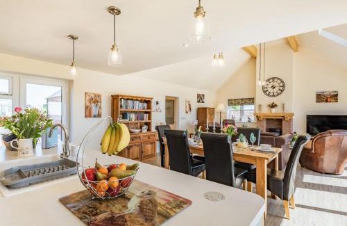 Alford Casa | Lizzie's Cottage