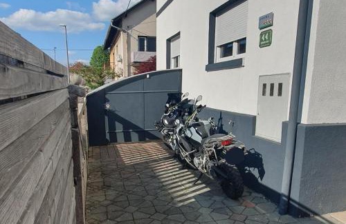 Siska District Apartamento | Ljubljana apartment