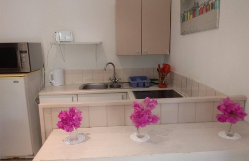 Hout Bay Cabaña | Llandudno tranquilo Water Friendly Garden Cottage, luz, brillante y cerca del mar