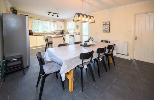 Port Talbot Casa | Llareggub: Afan Forest Park by STAE-Homes