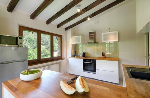 Sales de Llierca Apartamento | Apartamento Lleonder (2-5 pax)