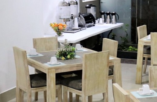Zona Rosa Hotel | Lleras Express
