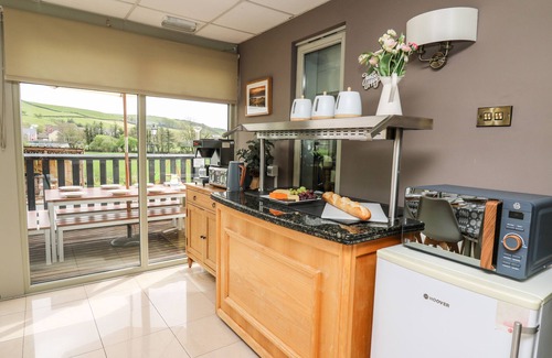 Llandre Cabaña | Llety Ceiro, BOW STREET, GALES