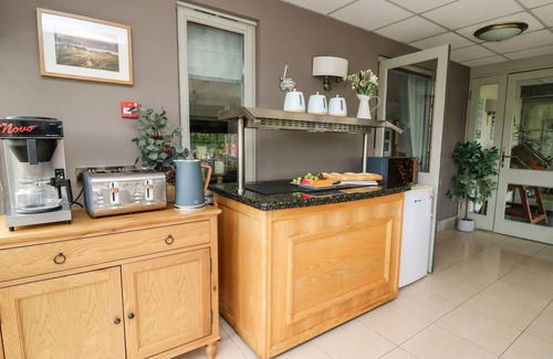Llandre Cabaña | Llety Ceiro, BOW STREET, GALES
