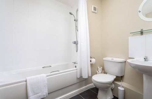Cheltenham Apartamento | Lloyd Close Cheltenham and Town Centre