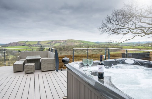 Llansawel Casa | Llwynblyfyn Escape to Luxury.