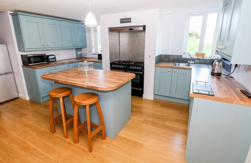 Haverfordwest Cabaña | Llygad-yr-Haul, HAVERFORDWEST