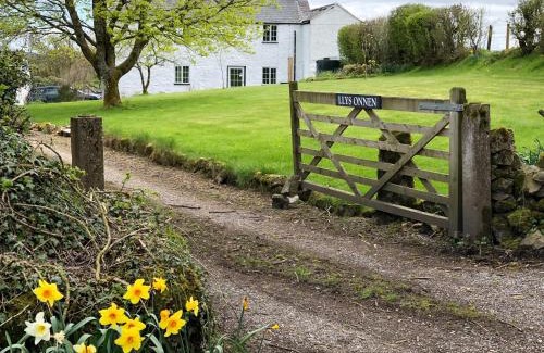 Leeswood Casa | Llys Onnen - North Wales Holiday Cottage