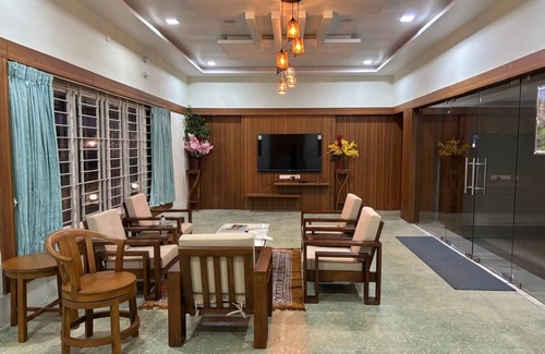 Yercaud Hotel | LMS RICHMOUNT NATURAL RESORT & SPA