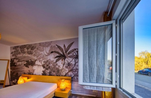 Peronne Casa | LnBnB - Petite maison au cœur de Péronne - Face aux étangs