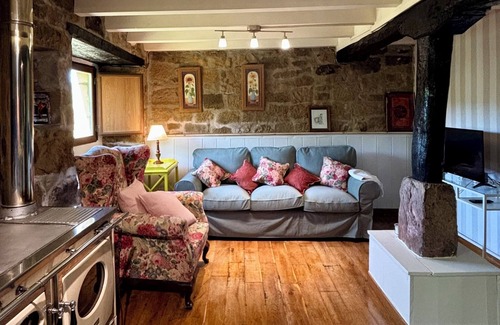 Resconorio Cabina | Cabaña Pasiega Lo Macario, con vistas al bosque