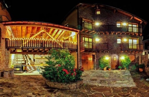 Llagunes Cabaña | lo pallé de cal bosch magnifica casa rural pirineo a 12 km de Sort