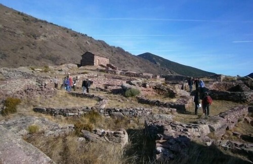 Llagunes Cabaña | lo pallé de cal bosch magnifica casa rural pirineo a 12 km de Sort