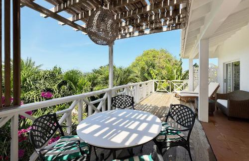 Dickenson Bay Apartamento | Lo Studiolo