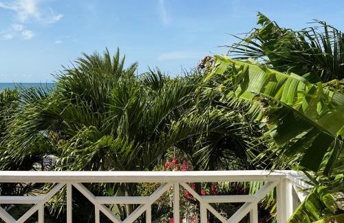 Dickenson Bay Apartamento | Lo Studiolo