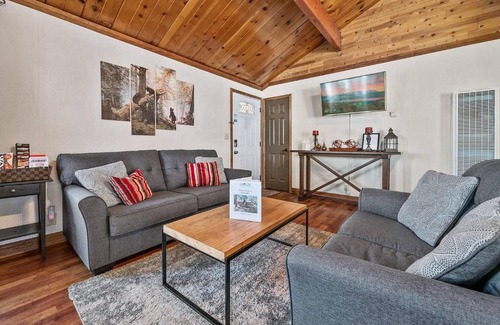 Sugarloaf Casa | Lobo's Den