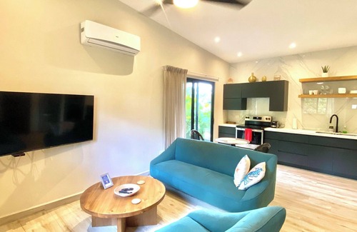 Playa Grande Casa | Lobos One: Luxury 1BD/1.5BA Casita 5 minutes to Playa Grande