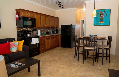 Spanish Wells Apartamento | Trampa para langosta (1 cama / 1 baño) con carrito de golf