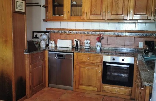 Casares Casa | Local Accommodation Madre de Cima