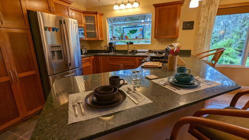 Ohia Estates Casa | Local Living in Volcano Hawaii Breeze&5 mins to Volcano National Park