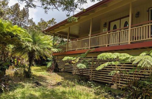 Ohia Estates Casa | Local Living in Volcano Hawaii Breeze&5 mins to Volcano National Park