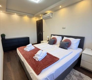 Kecskemet Apartamento | Local-Lux Apartman 3 szoba, privát parkoló