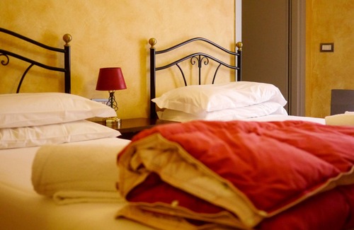 Lainate Cama Y Desayuno | Locanda al 5