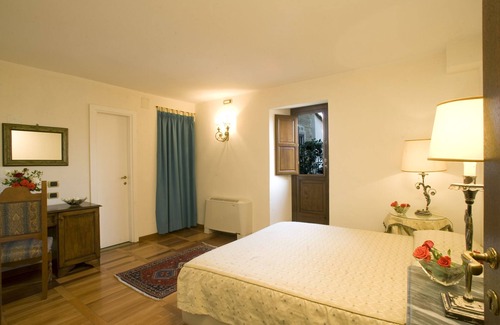 Sovana Hotel | Locanda della Taverna Etrusca