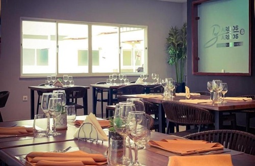 Luanda Cama Y Desayuno | Locanda Inn Place