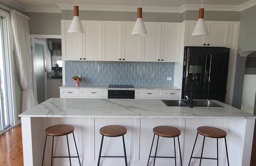 Windang Casa | Located between picturesque Lake Illawarra and Windang beach