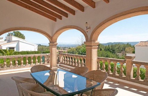 Montgo de Toscamar Villa | Ubicado en zona tranquila con fácil acceso al pueblo, puerto y playas de Jávea