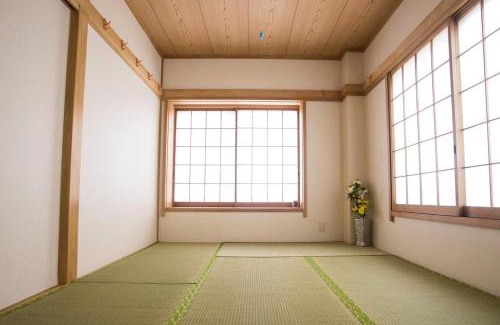 Higashiyotsugi Apartamento | Located near the station, easy access !