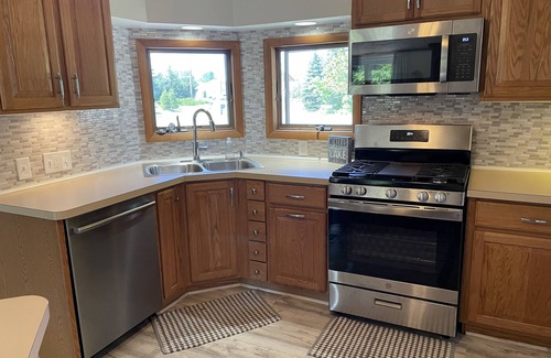Boyne City Casa | Located on Porter creek across from Lake Charlevoix. 10 minutes to Boyne Mtn.