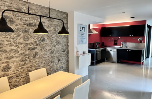 Porto da Cruz Casa | Situado en el paseo marítimo, ideal para unas vacaciones relajantes 🏄‍♂️