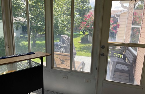 Lady Lake Casa | Located Right Between Sumter Landing and Spanish Springs!