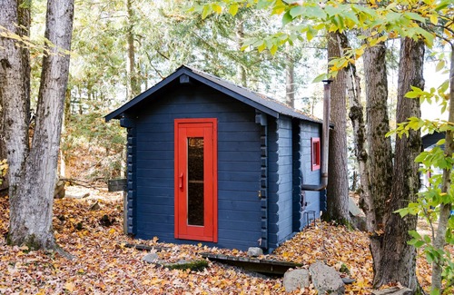 Eagle Lake Cabaña | Located right by Sir Sam's Ski & Bike - Let the adventures begin!