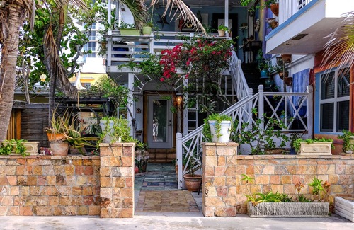 North Beach Apartamento | Ubicado a pasos del océano, ofreciendo una verdadera vida de playa.