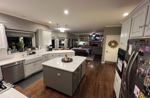 Granger Casa | LOCATION A++ Spacious 5-bedroom home, walk to dinner & ice cream. A kid kingdom!