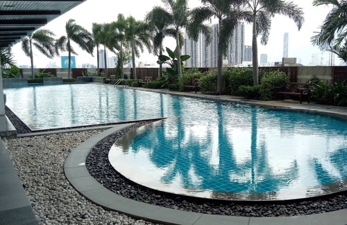 Chong Nonsi Condominio | Location at the center of Bangkok. Convenient to travel around city.