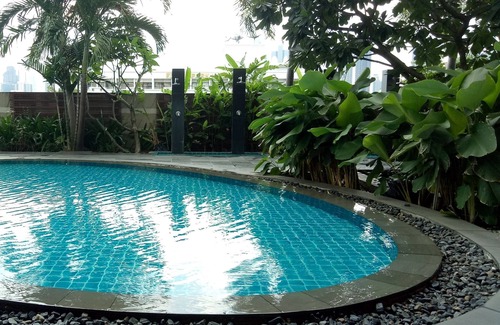 Chong Nonsi Condominio | Location at the center of Bangkok. Convenient to travel around city.