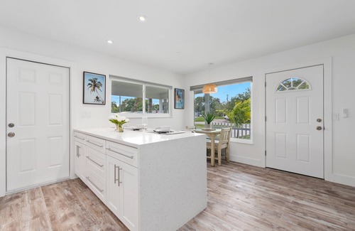 Rock Ridge Casa | Location & Comfort- Coastal Meets Contemporary