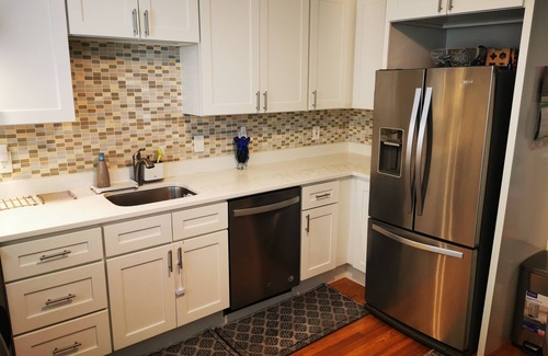 Central-Maverick Square - Paris Street Apartamento | Location+Comfort+Convenience